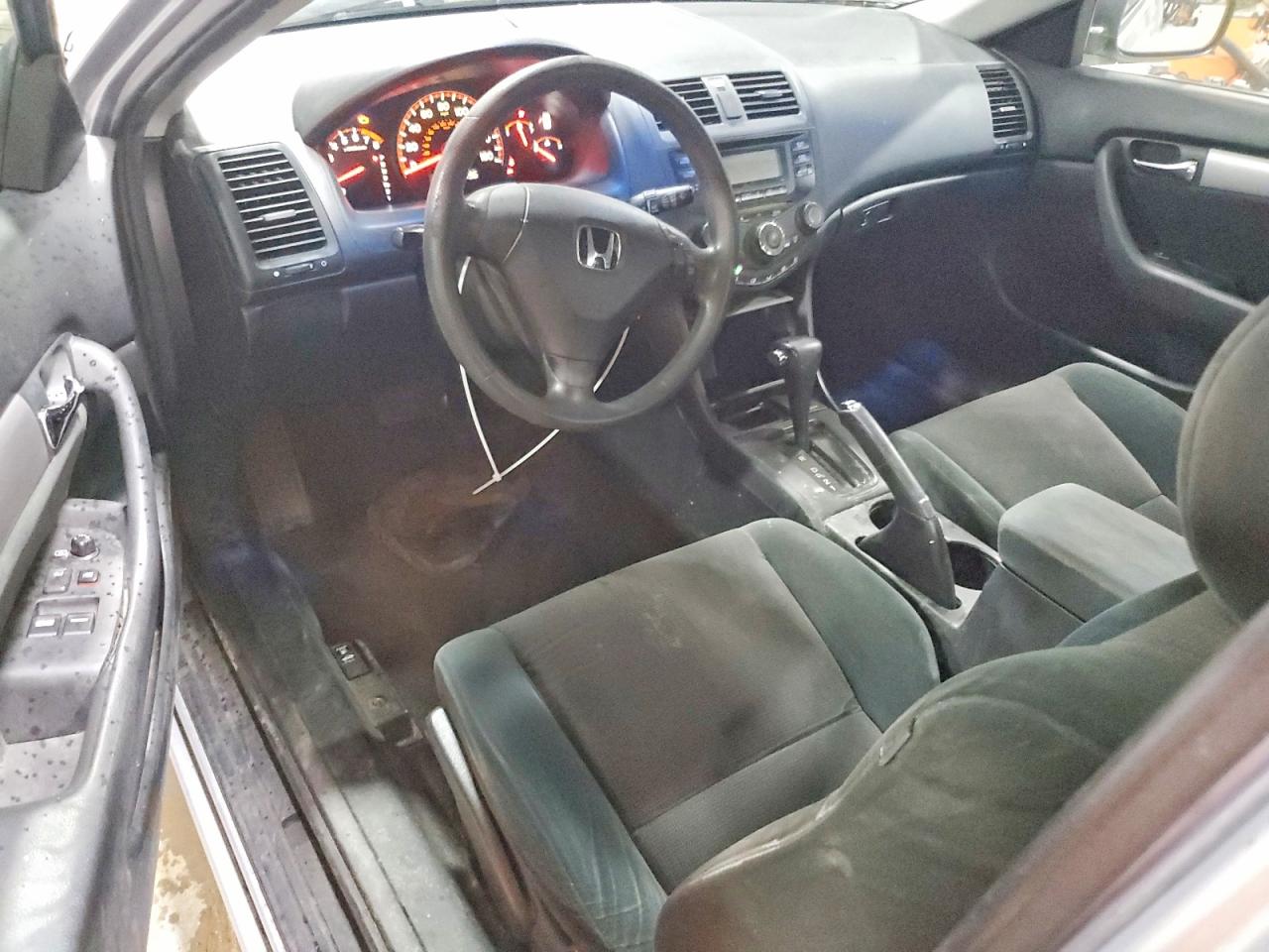 2005 HONDA ACCORD