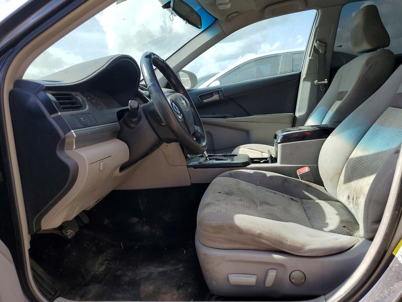 2014 TOYOTA CAMRY