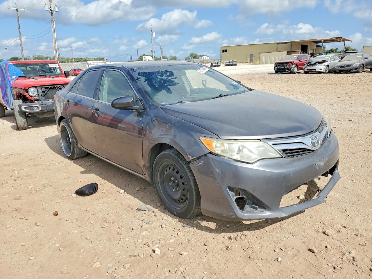 2014 TOYOTA CAMRY