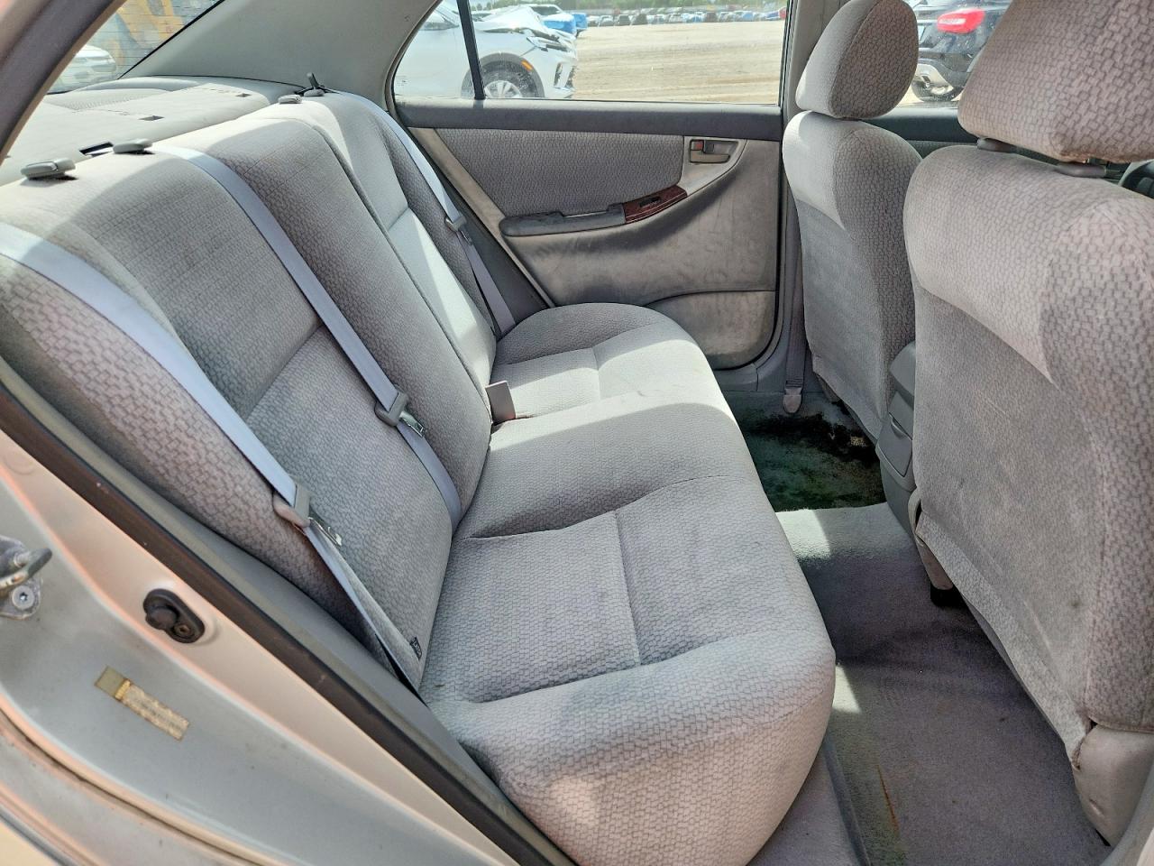 2004 TOYOTA COROLLA