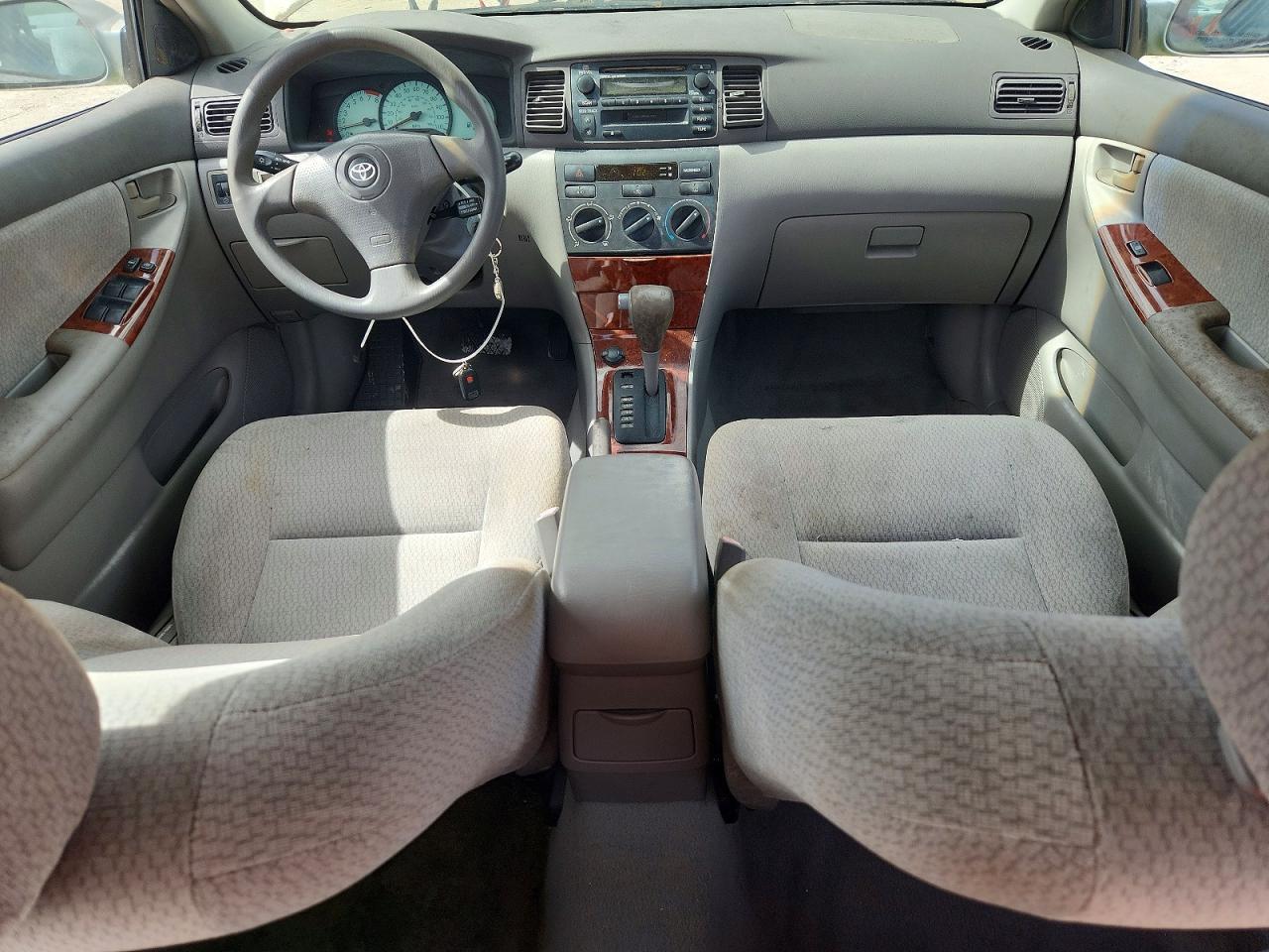 2004 TOYOTA COROLLA