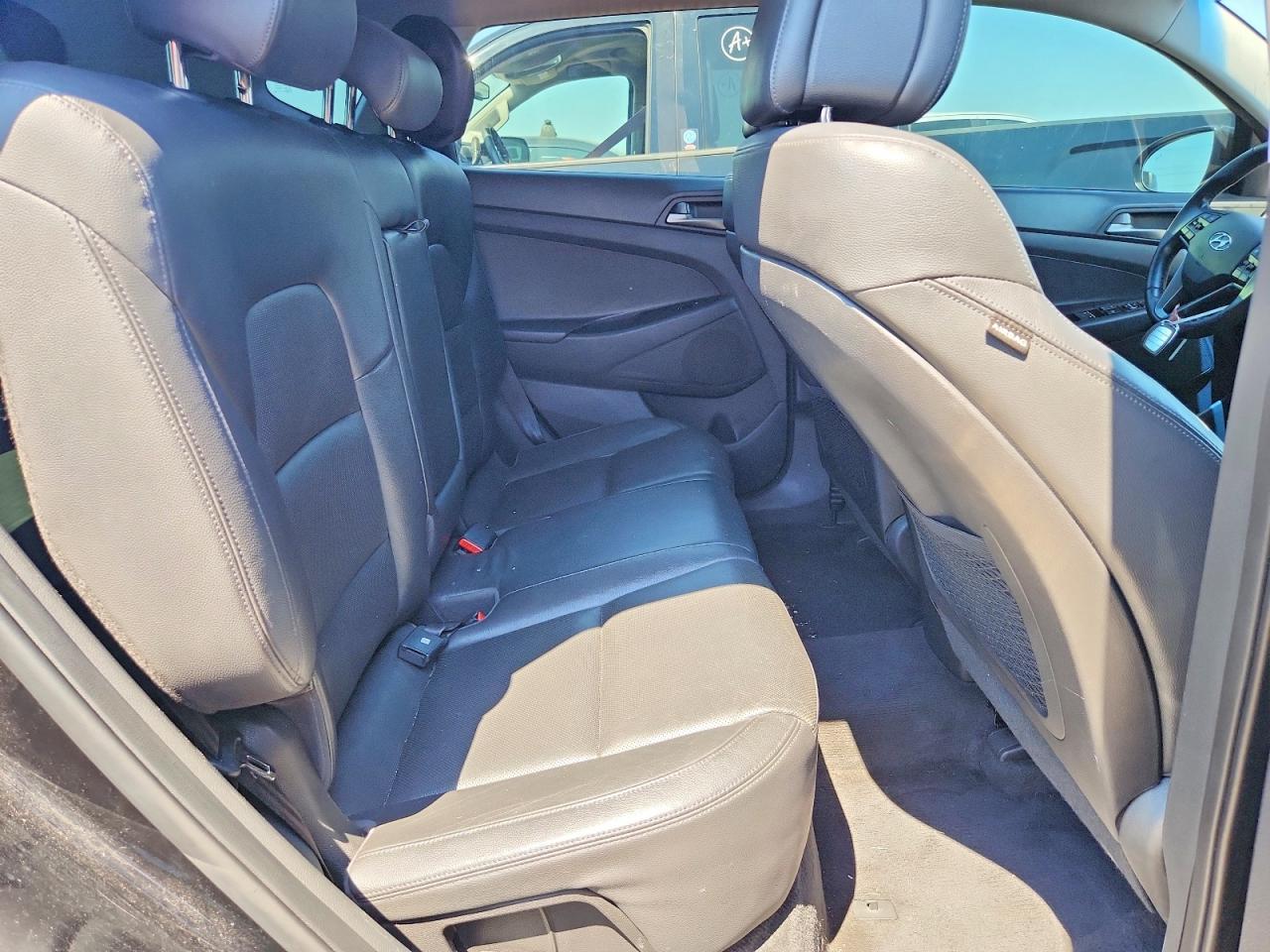 2016 HYUNDAI TUCSON
