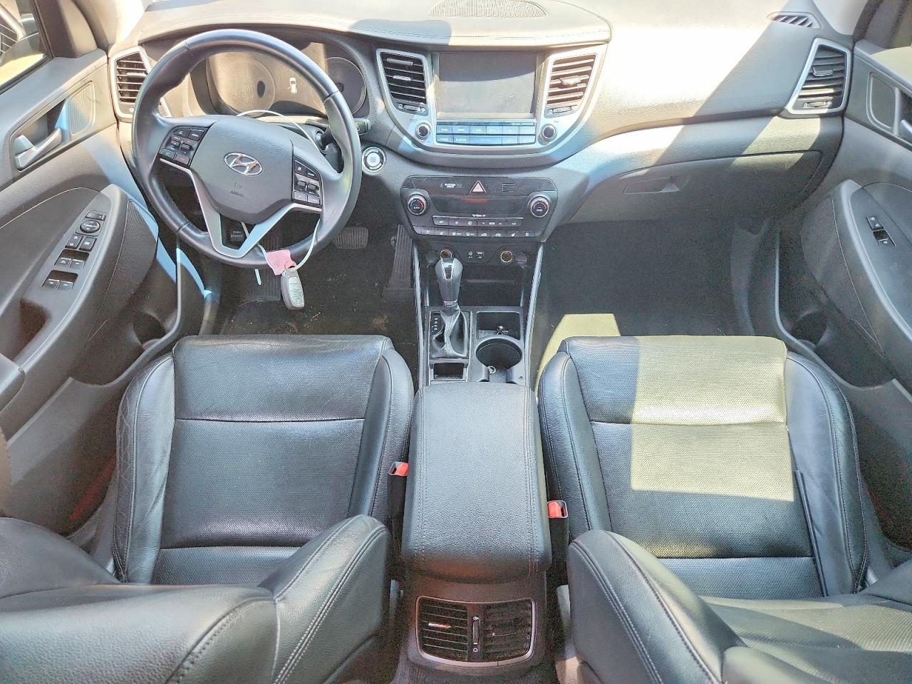 2016 HYUNDAI TUCSON