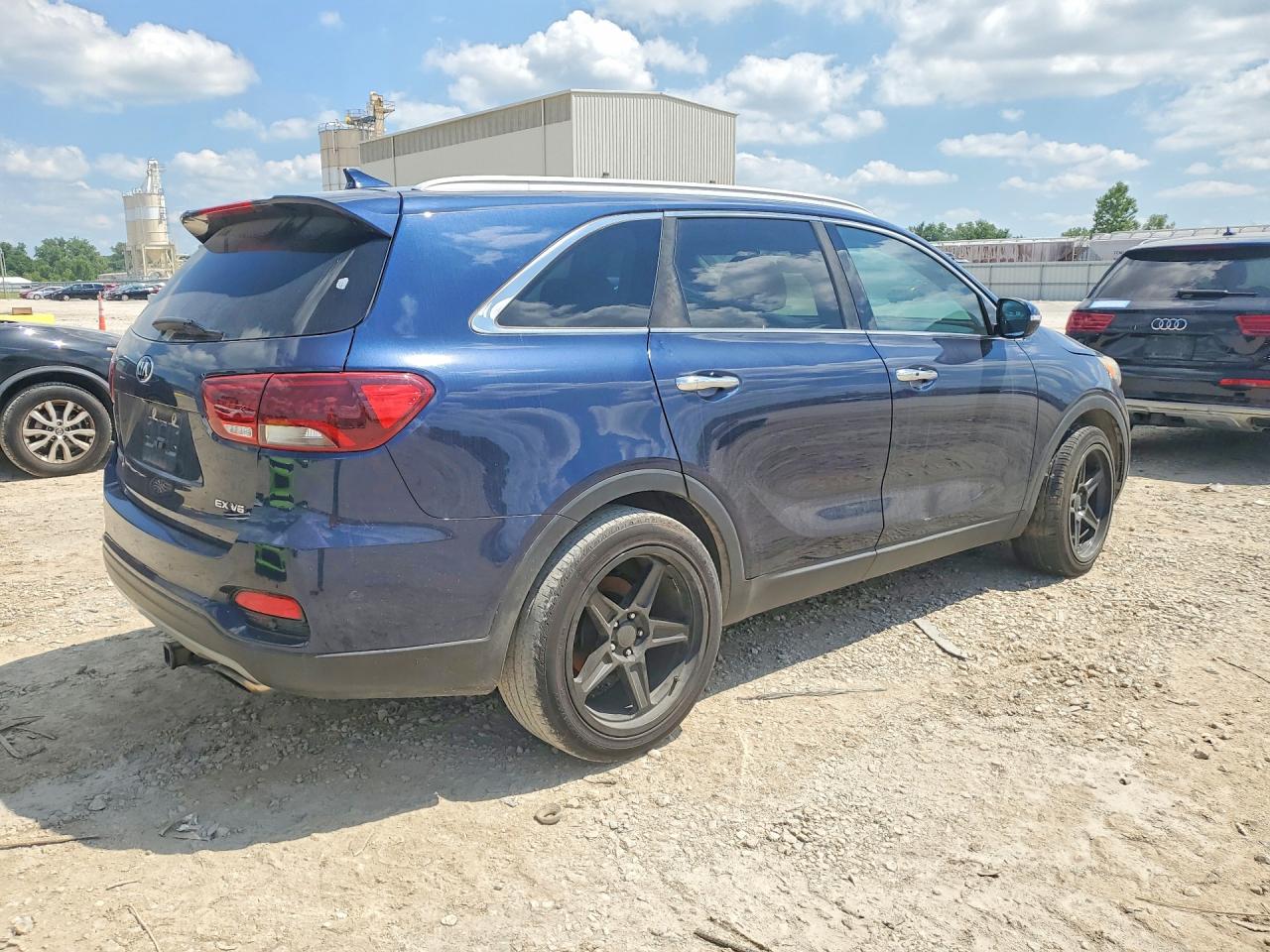 2019 KIA SORENTO