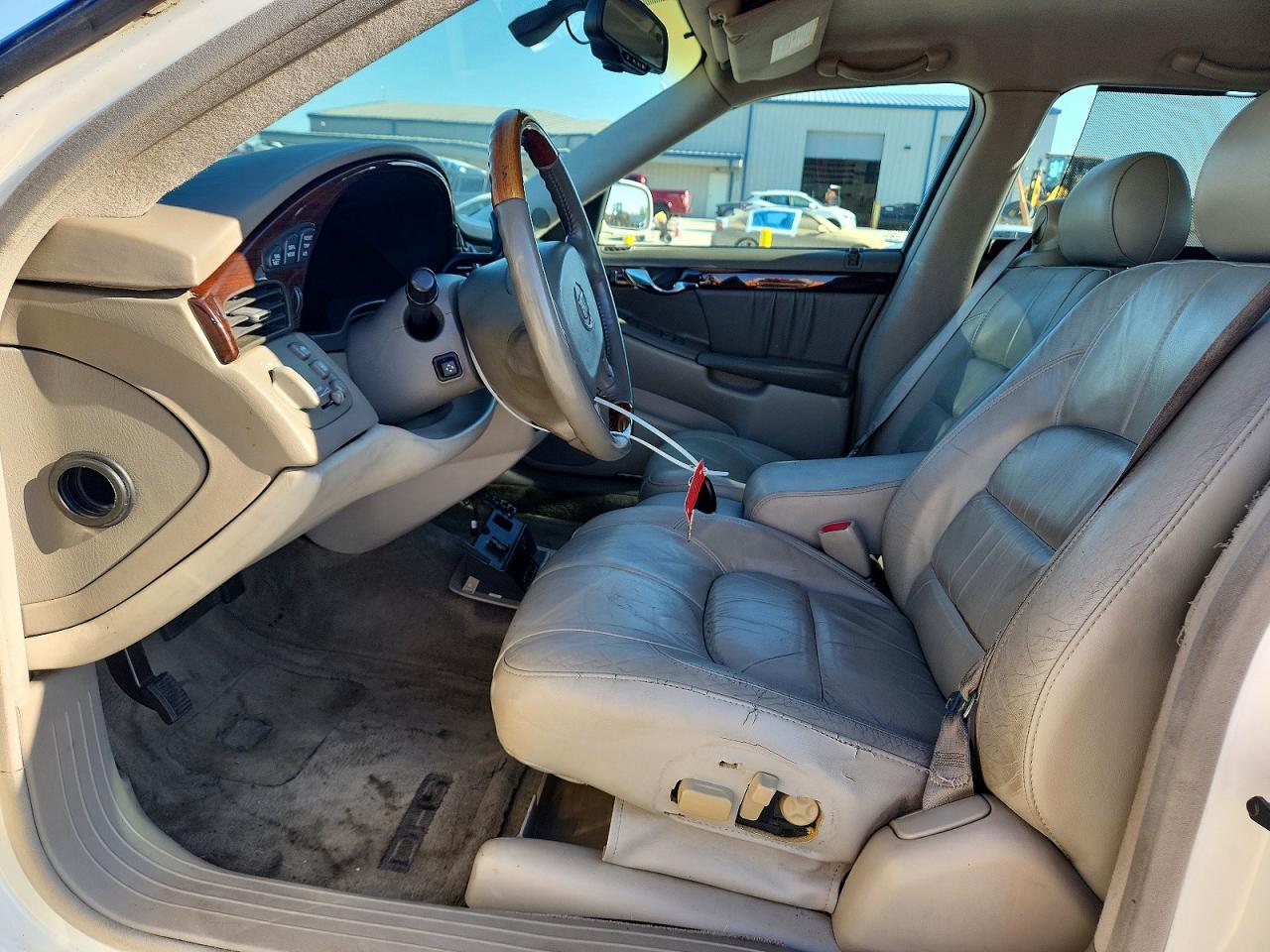 2003 CADILLAC DEVILLE