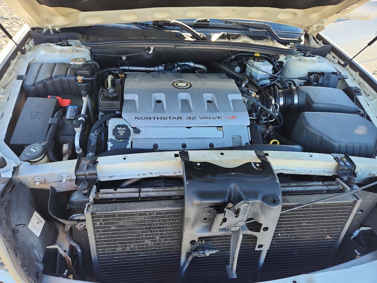 2003 CADILLAC DEVILLE