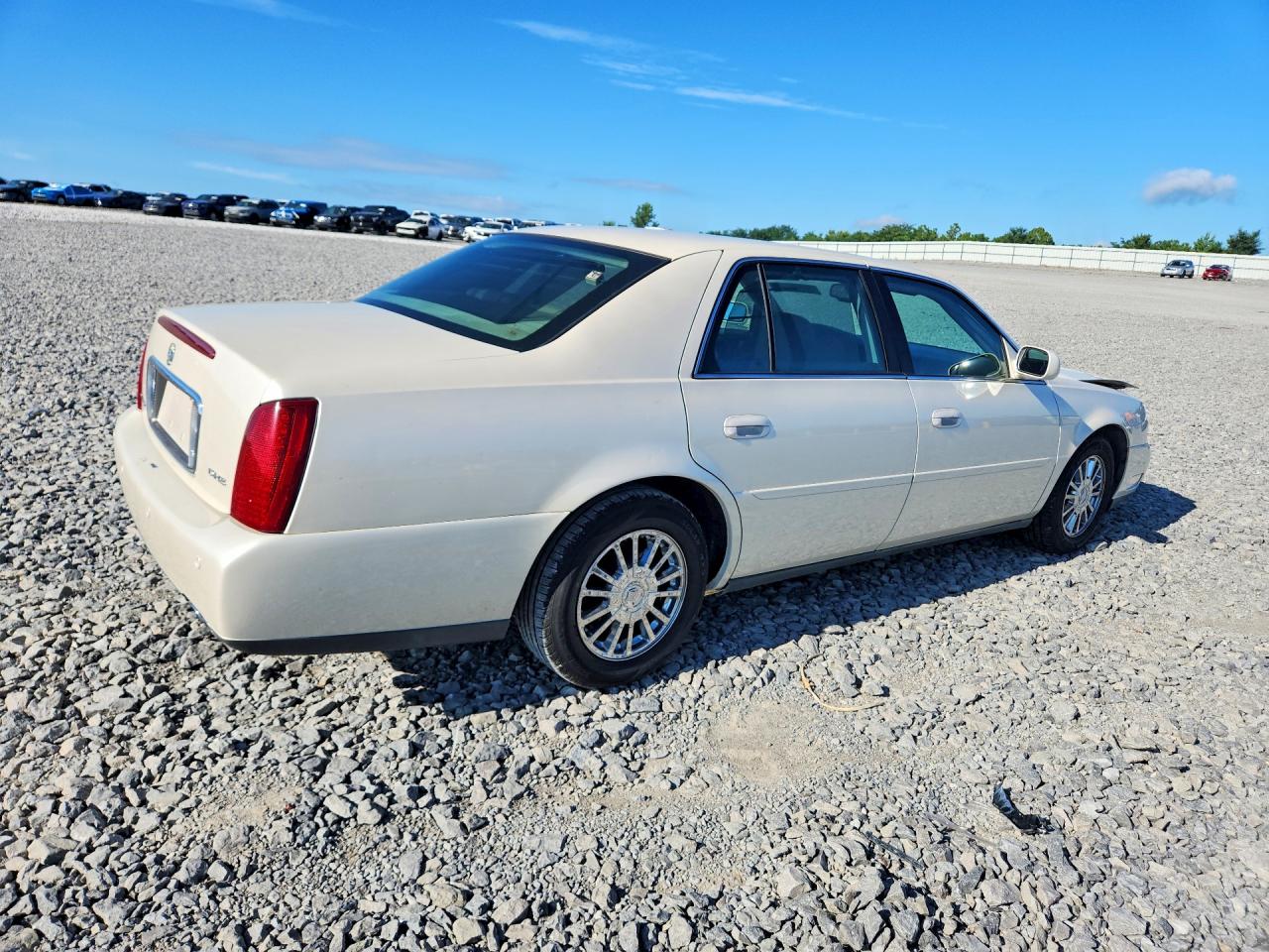 2003 CADILLAC DEVILLE