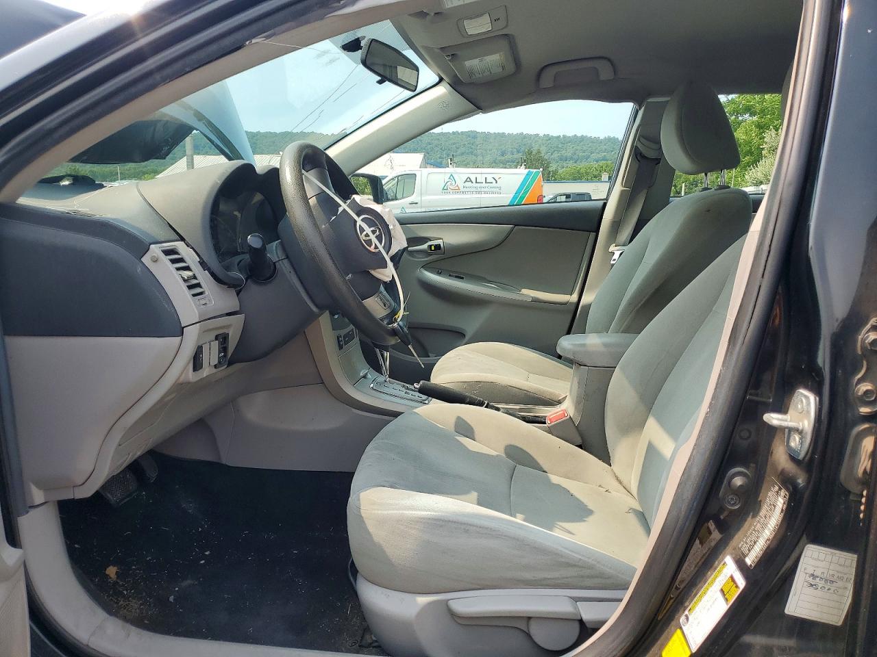 2012 TOYOTA COROLLA
