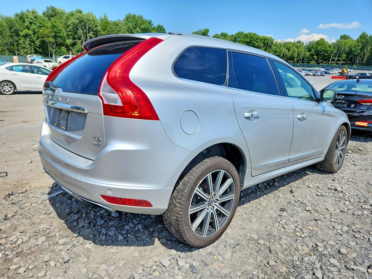 2017 VOLVO XC60