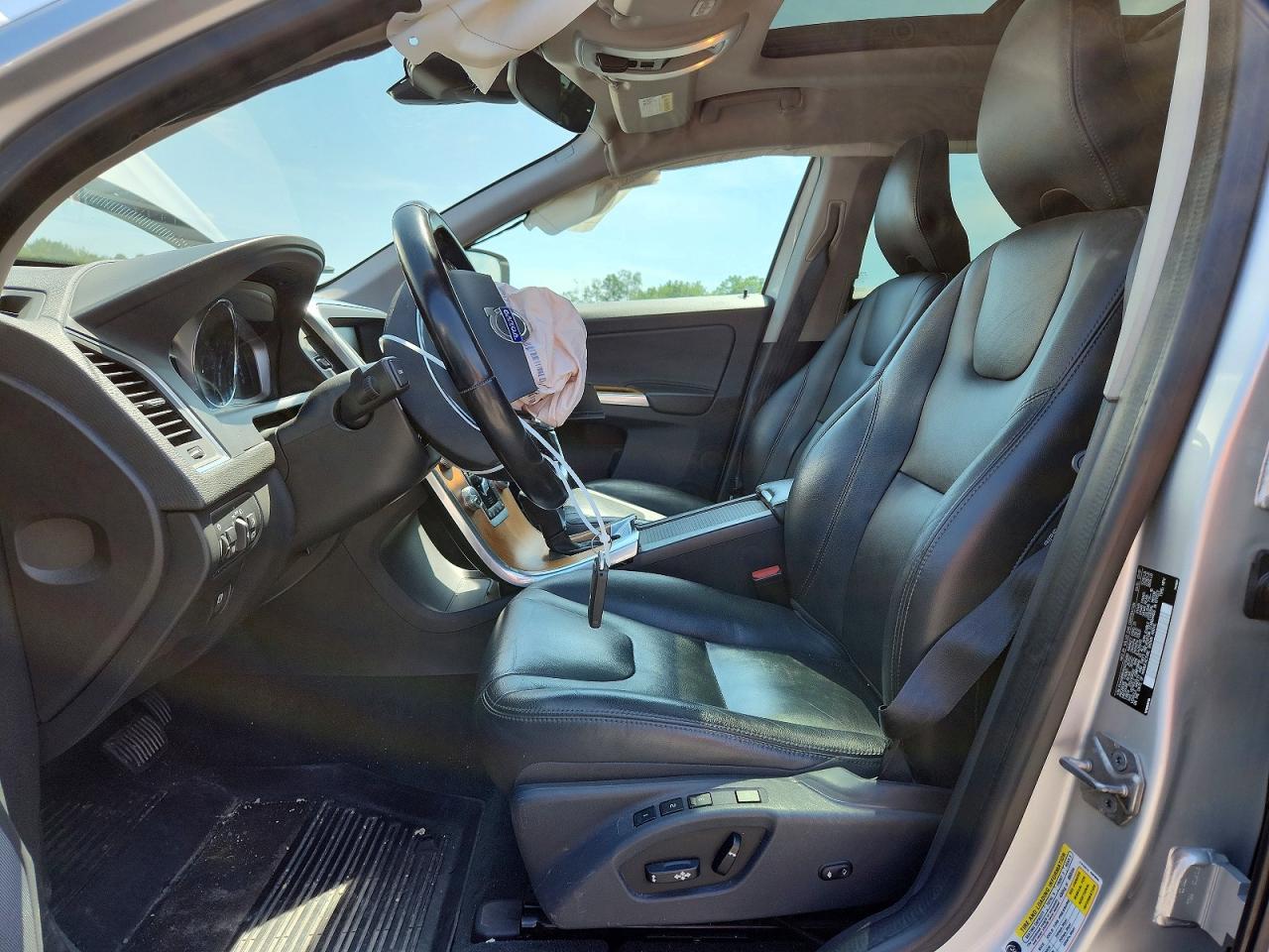 2017 VOLVO XC60
