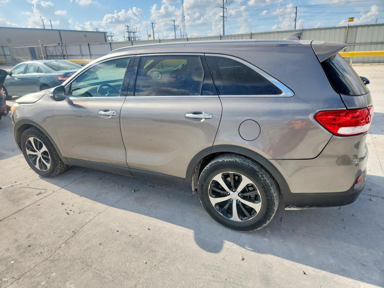 2016 KIA SORENTO
