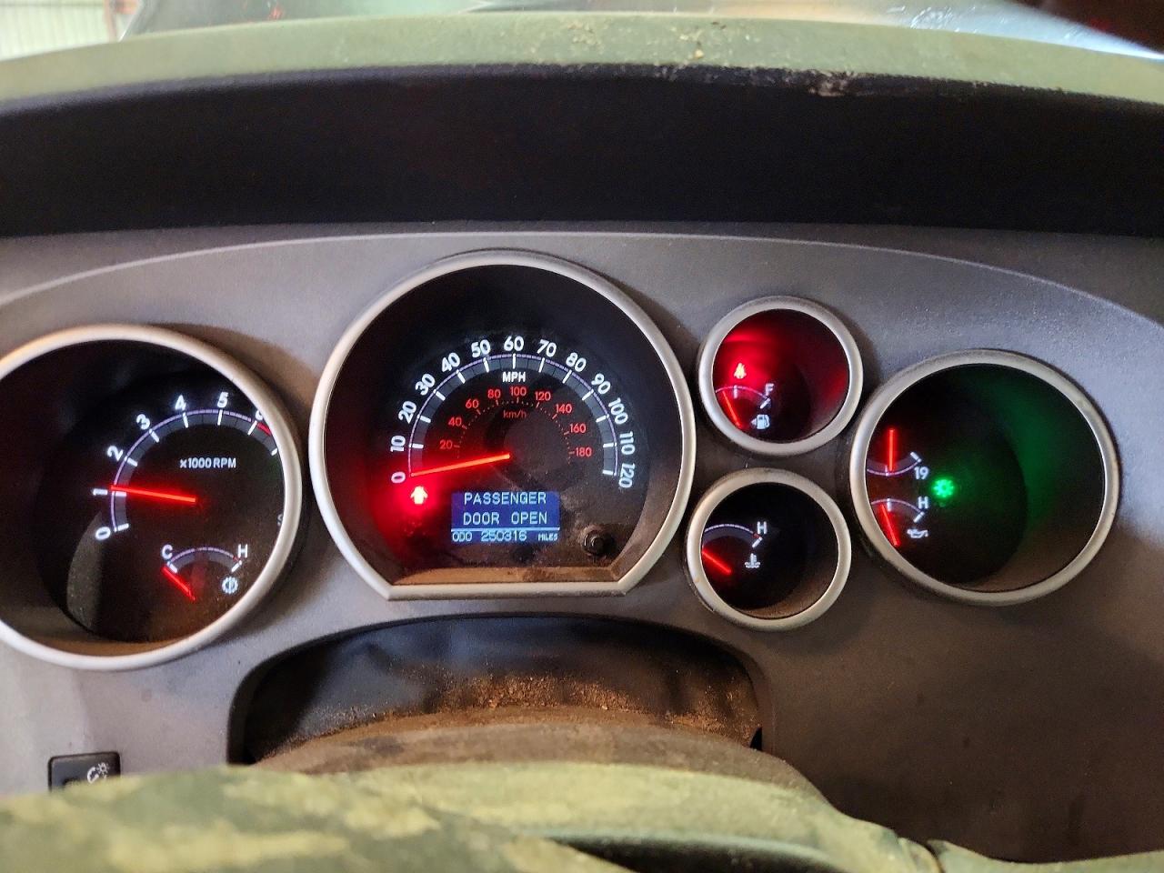 2011 TOYOTA TUNDRA