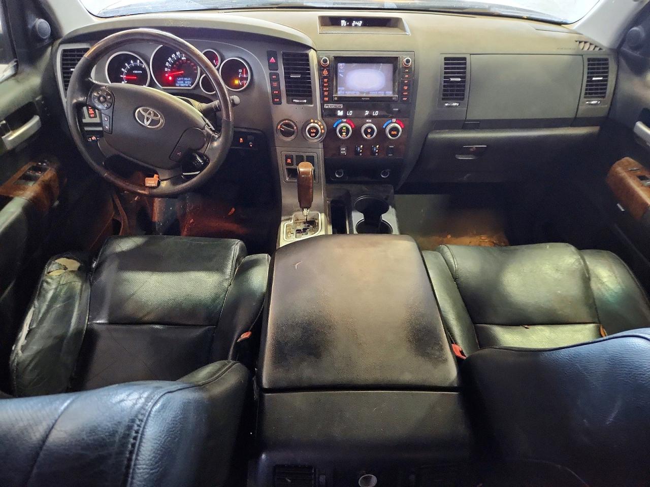 2011 TOYOTA TUNDRA