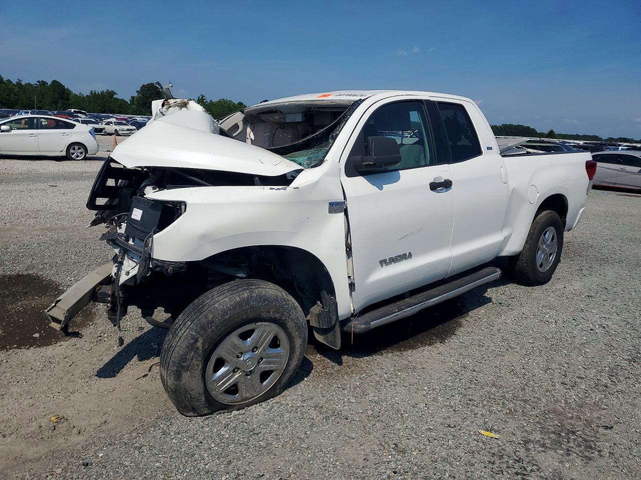 2010 TOYOTA TUNDRA