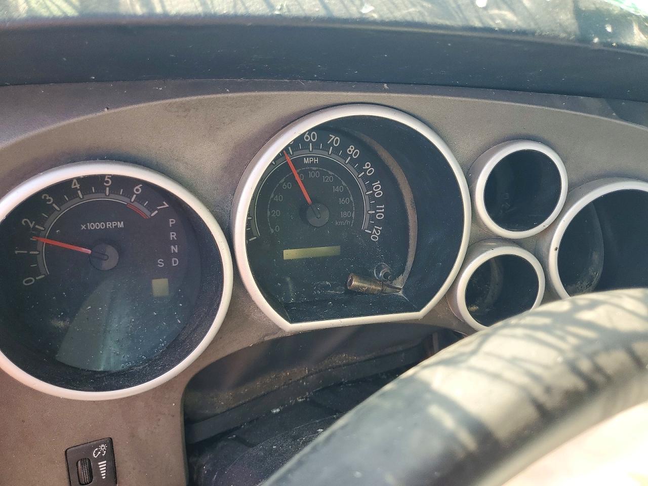 2010 TOYOTA TUNDRA