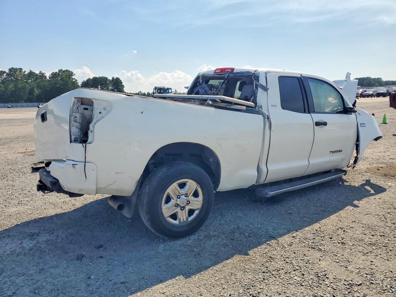 2010 TOYOTA TUNDRA