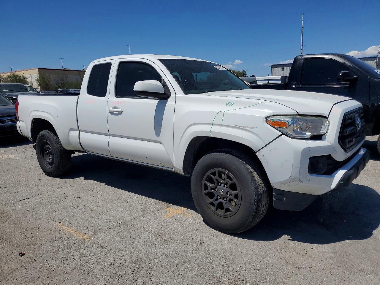 2016 TOYOTA TACOMA