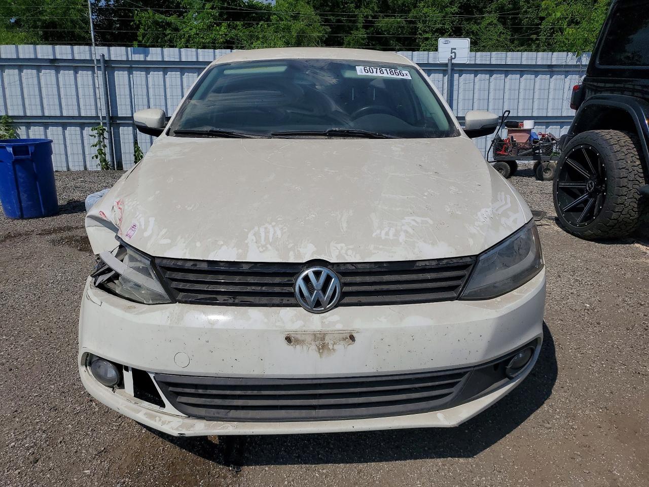2013 VOLKSWAGEN JETTA