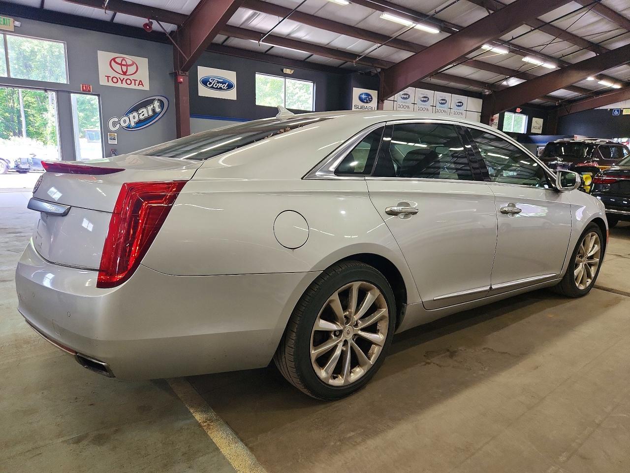 2013 CADILLAC XTS