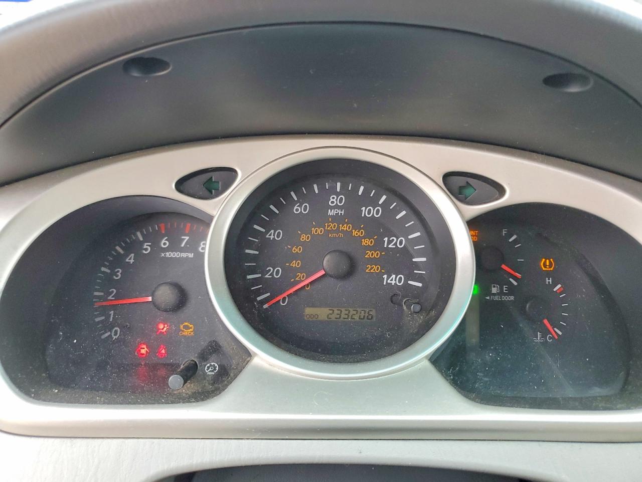 2005 TOYOTA HIGHLANDER