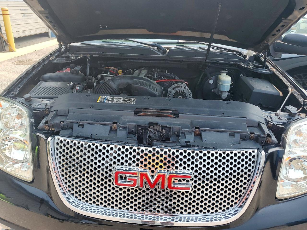2008 GMC YUKON
