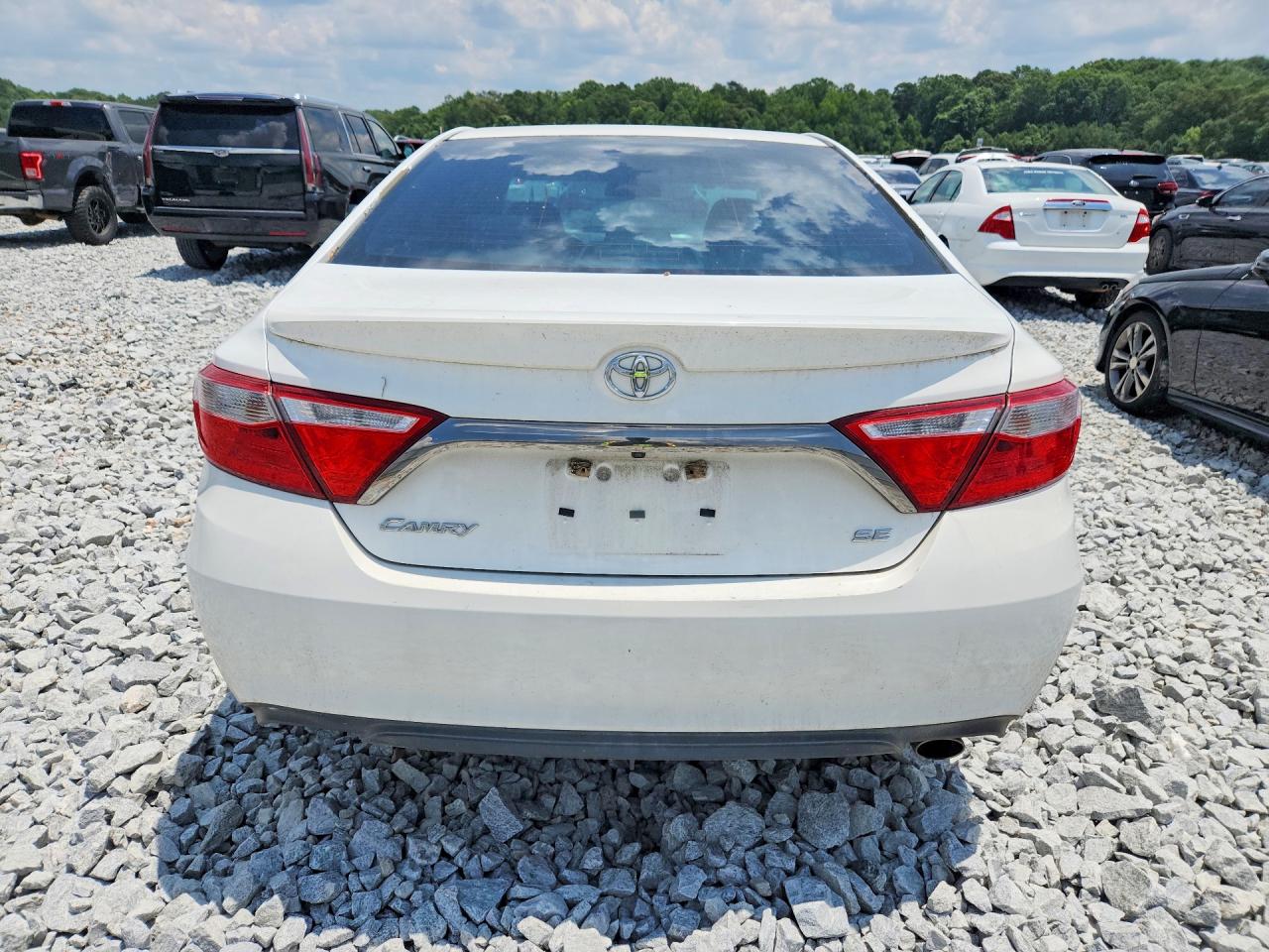 2015 TOYOTA CAMRY