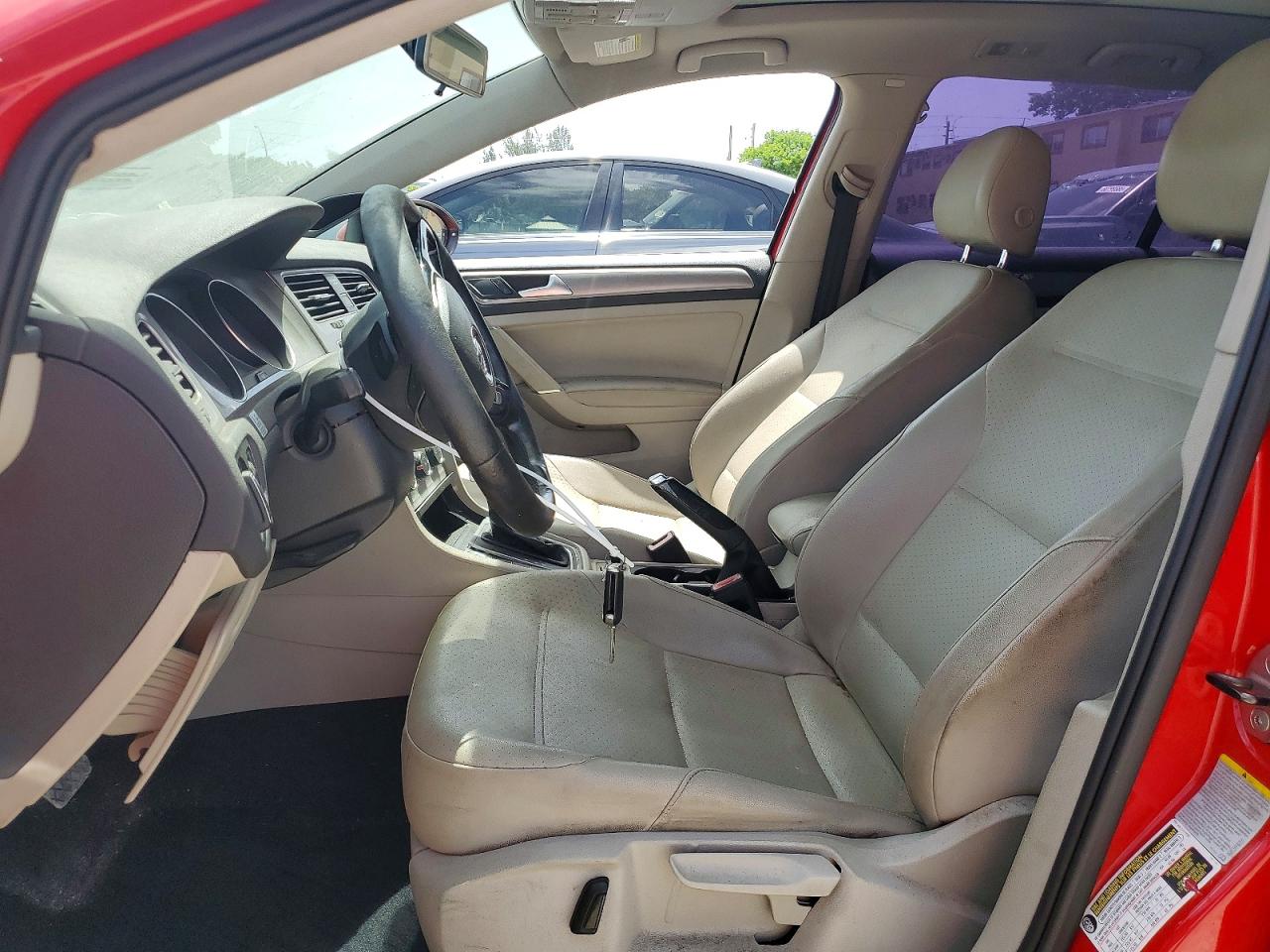 2015 VOLKSWAGEN GOLF