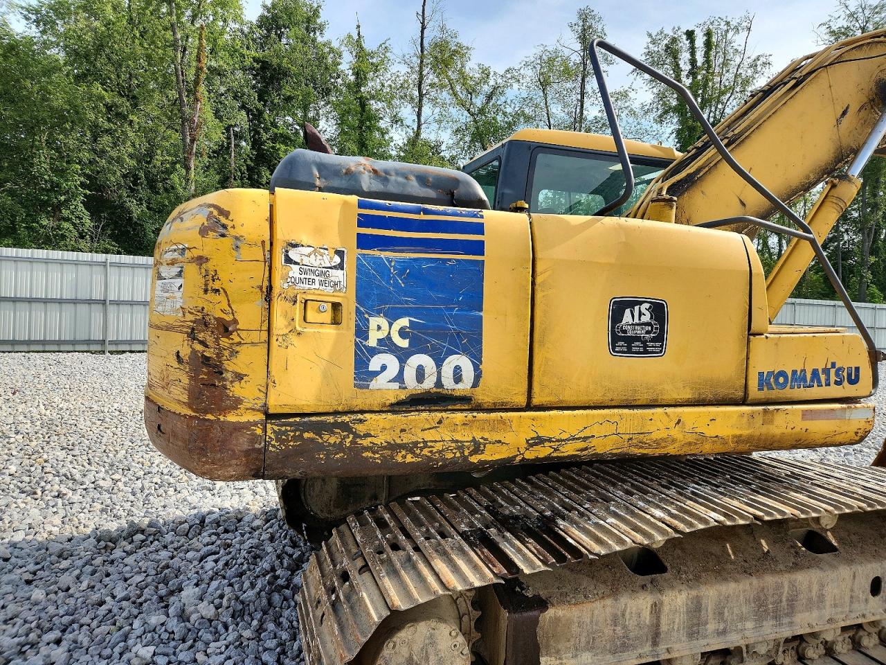 2006 KOMATSU EXCAVATOR