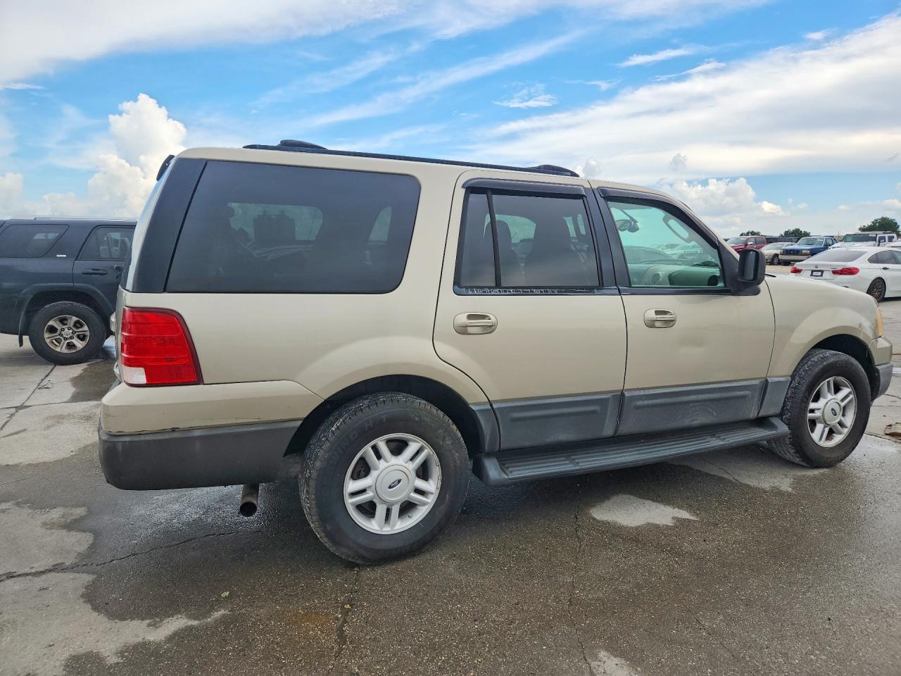 2004 FORD EXPEDITION