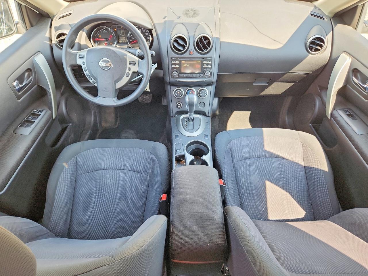 2015 NISSAN ROGUE