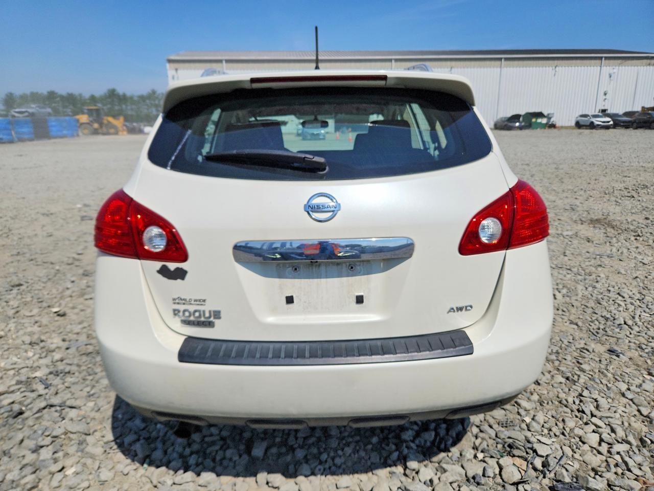 2015 NISSAN ROGUE