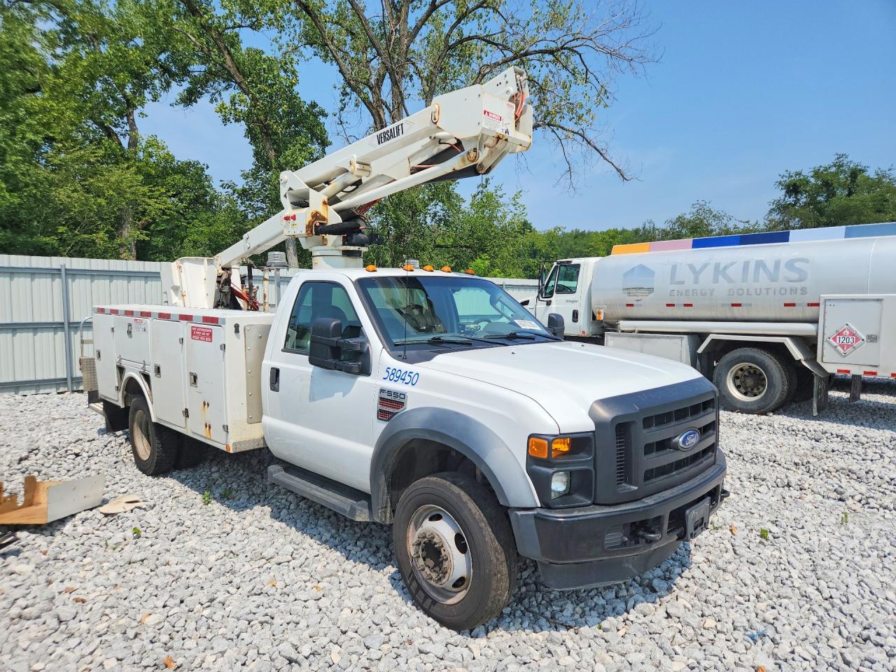 2010 FORD F550