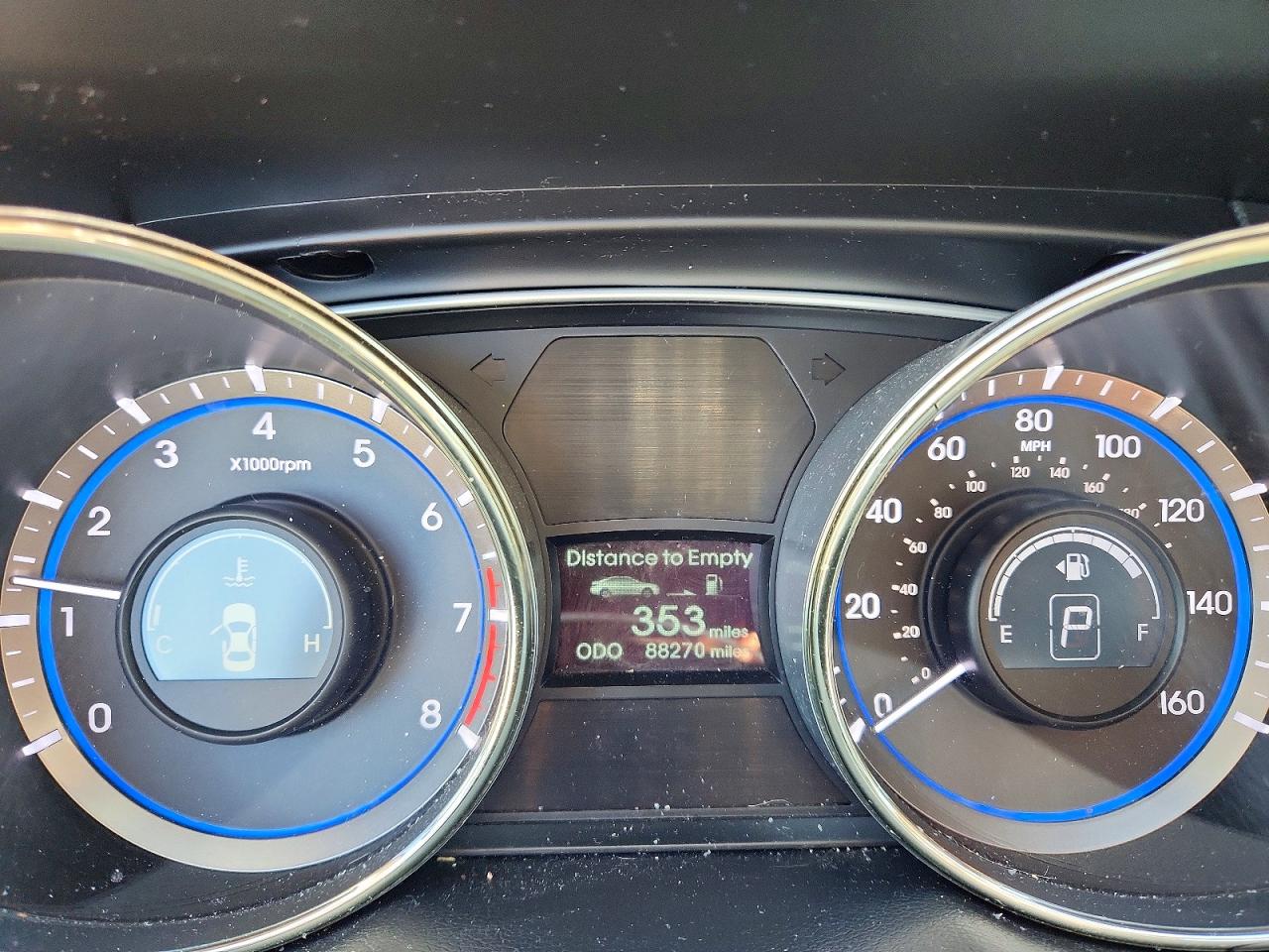 2011 HYUNDAI SONATA