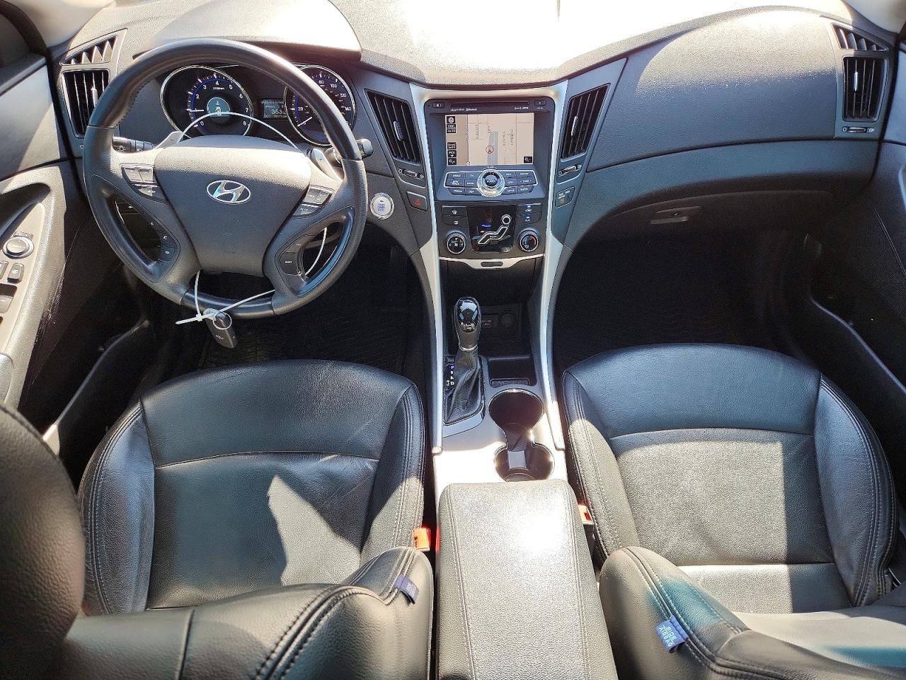 2011 HYUNDAI SONATA