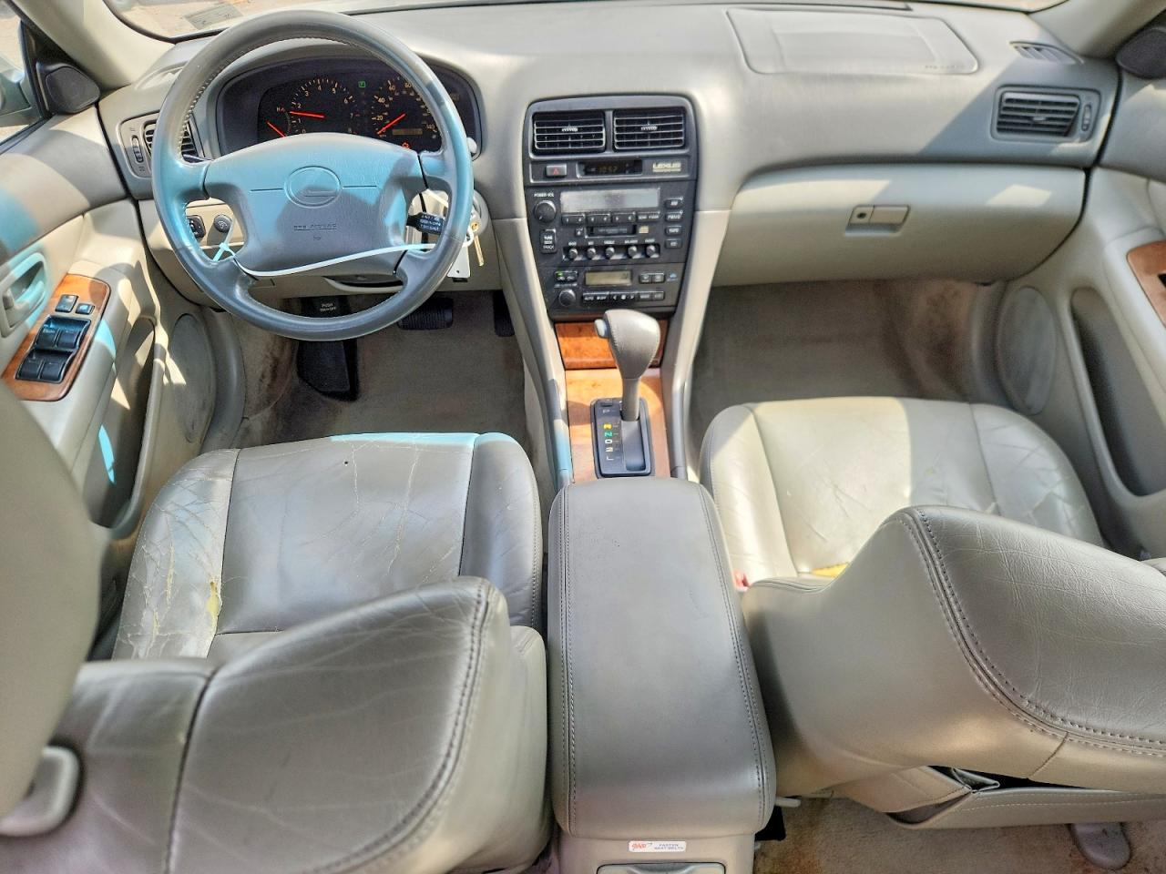 1998 LEXUS ES300