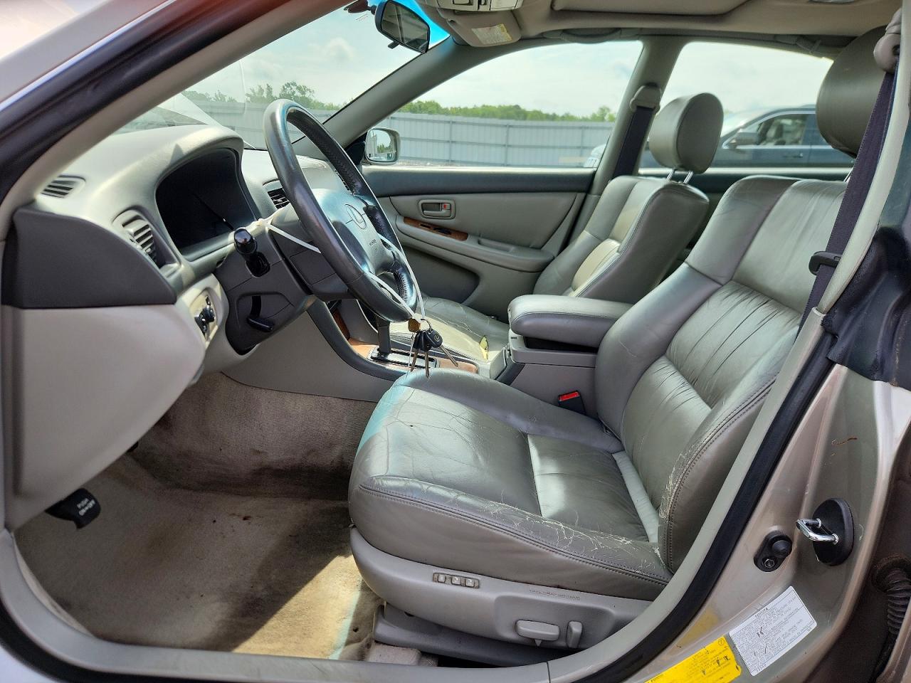1998 LEXUS ES300