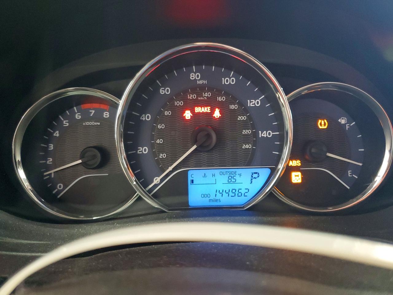 2015 TOYOTA COROLLA