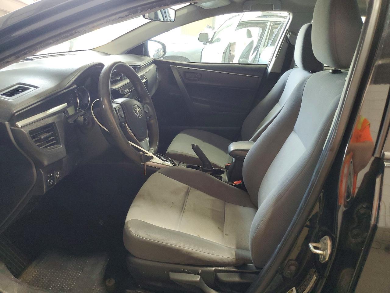 2015 TOYOTA COROLLA