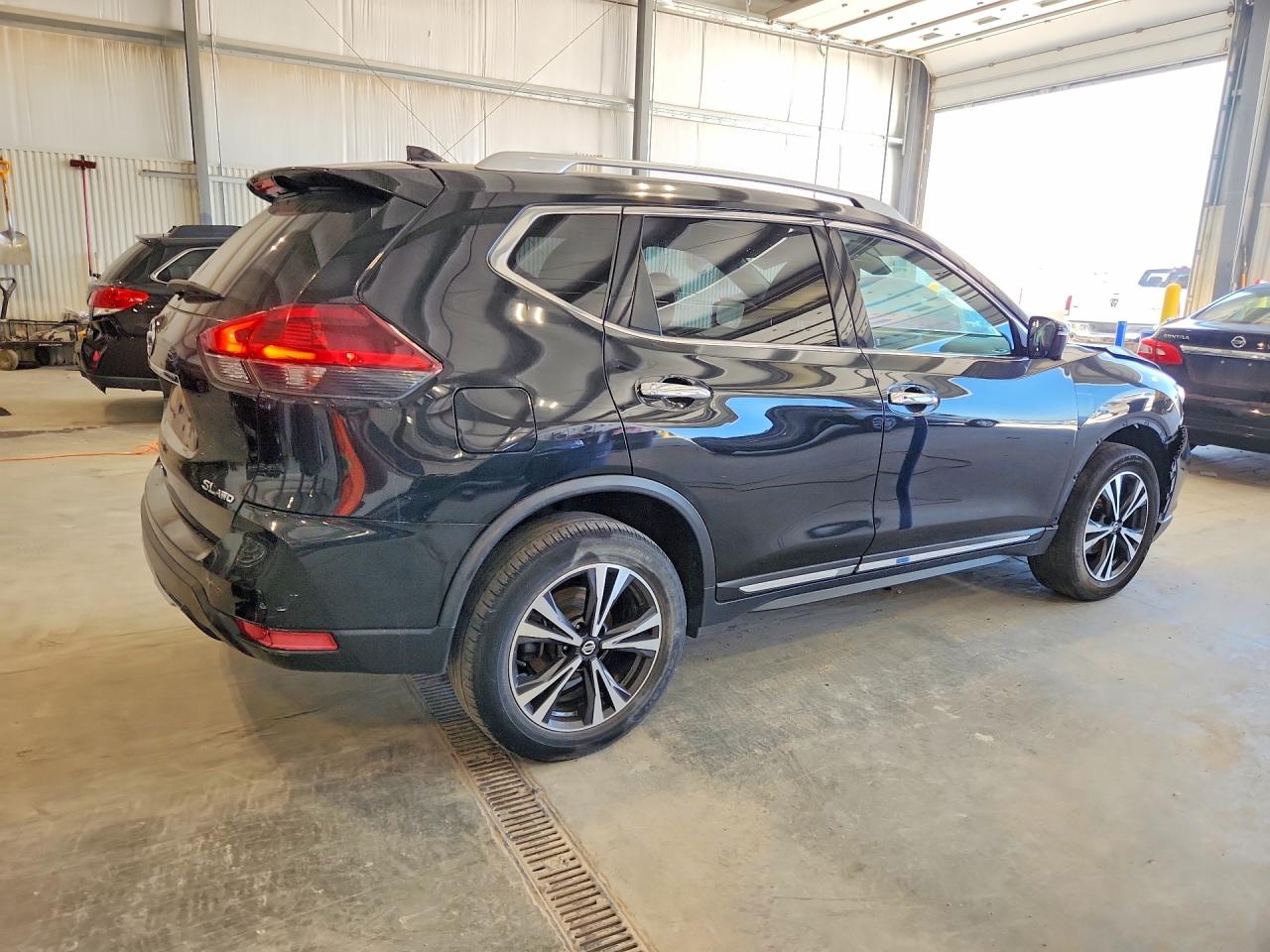 2018 NISSAN ROGUE
