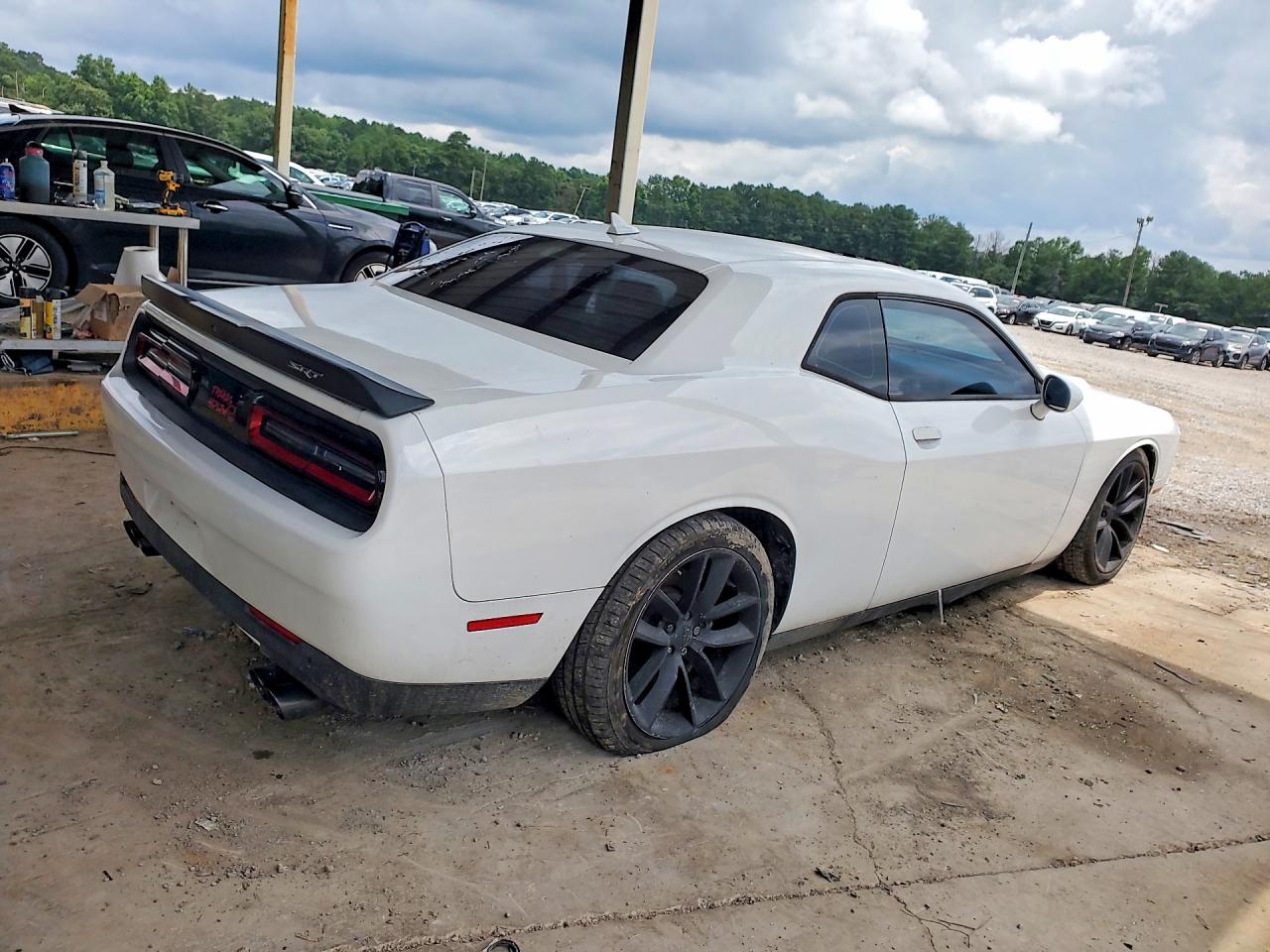 2016 DODGE CHALLENGER