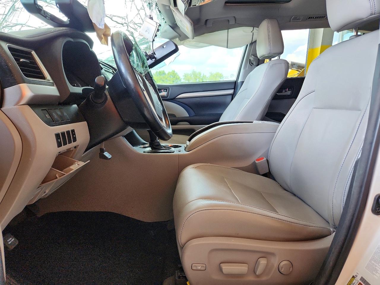 2017 TOYOTA HIGHLANDER