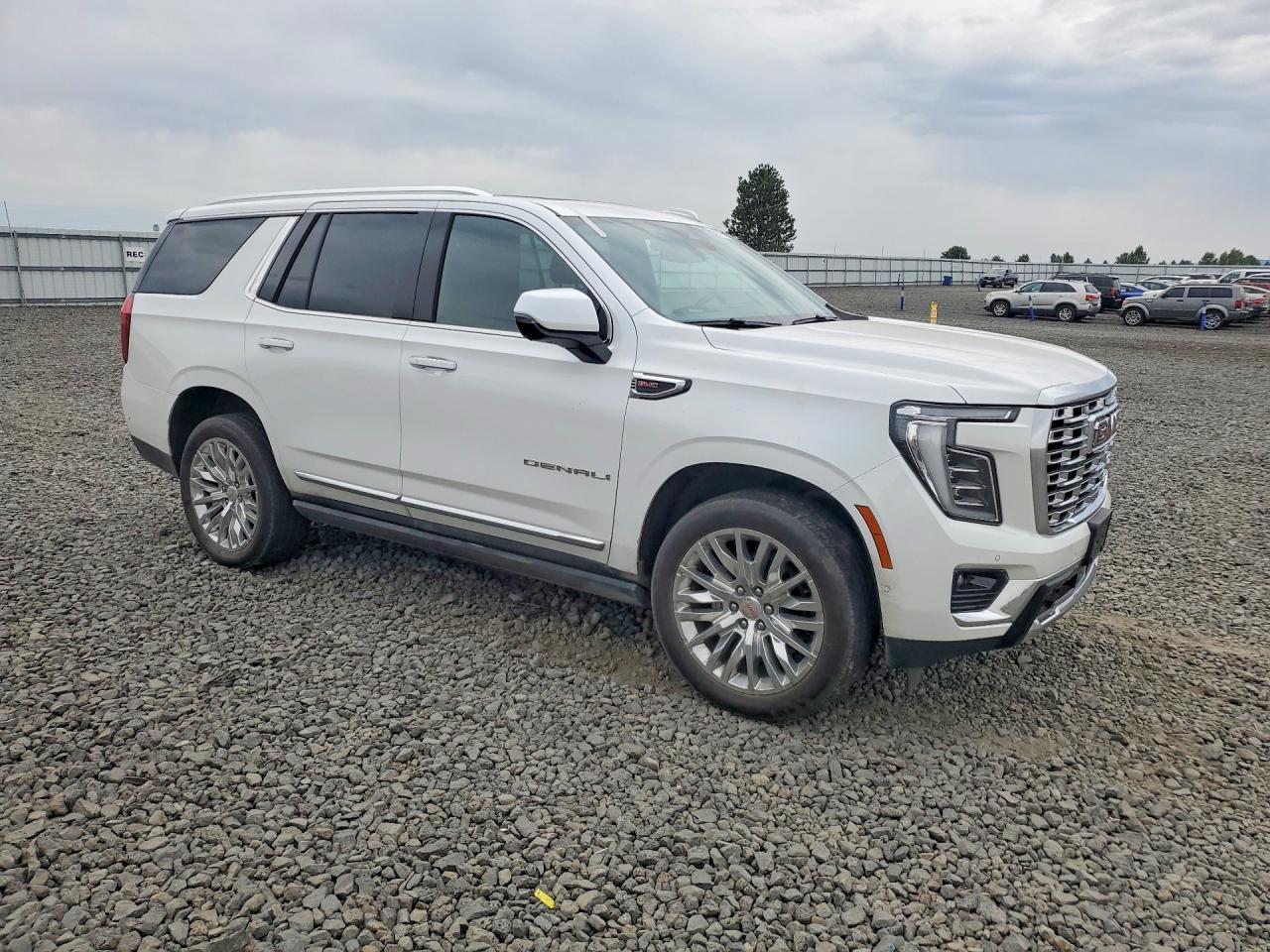 2025 GMC YUKON
