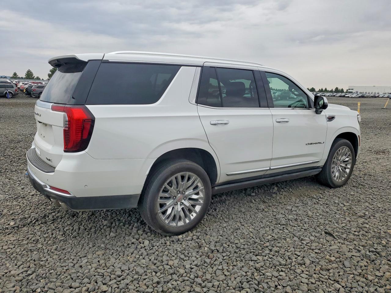 2025 GMC YUKON