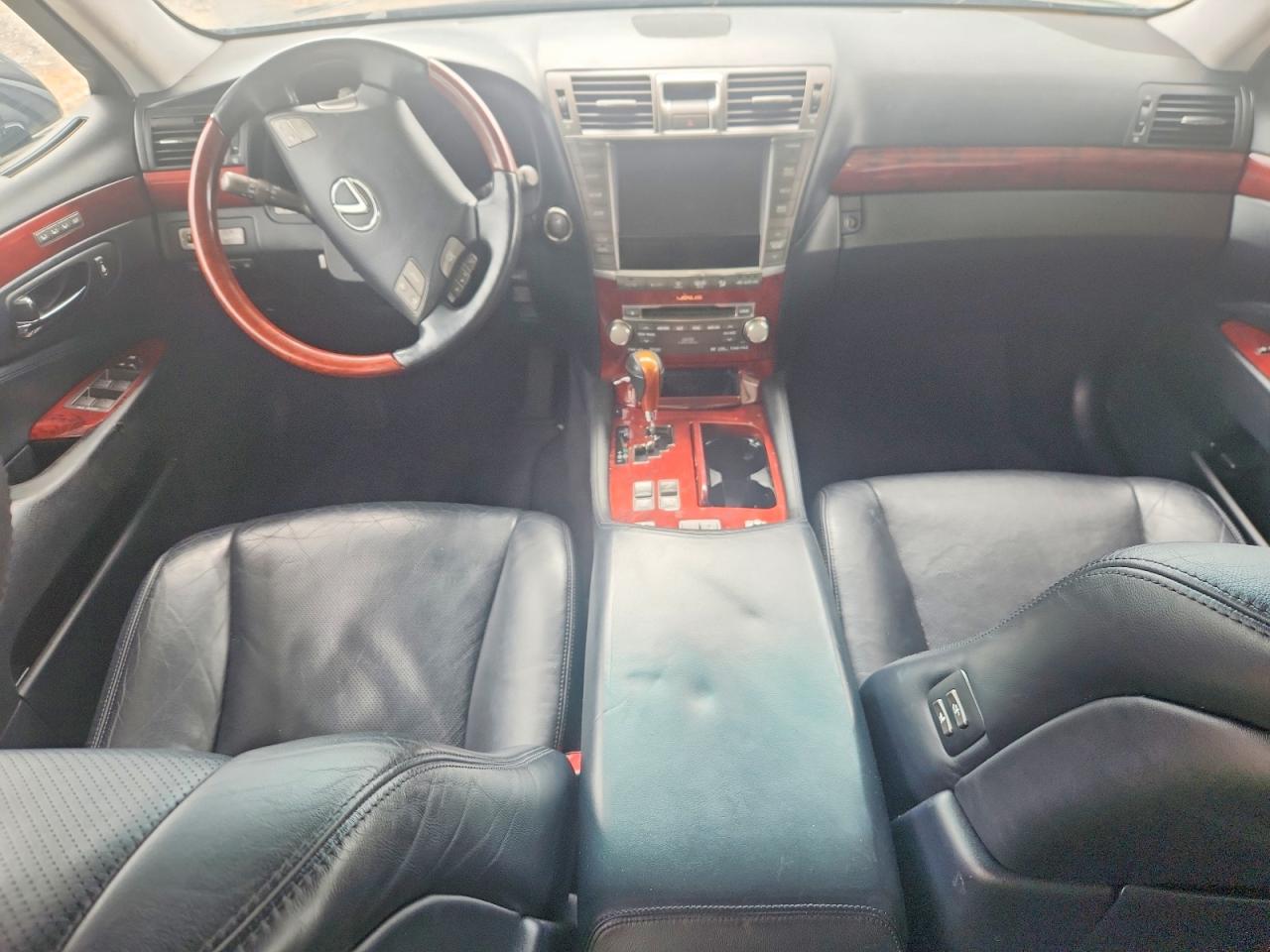 2010 LEXUS LS460