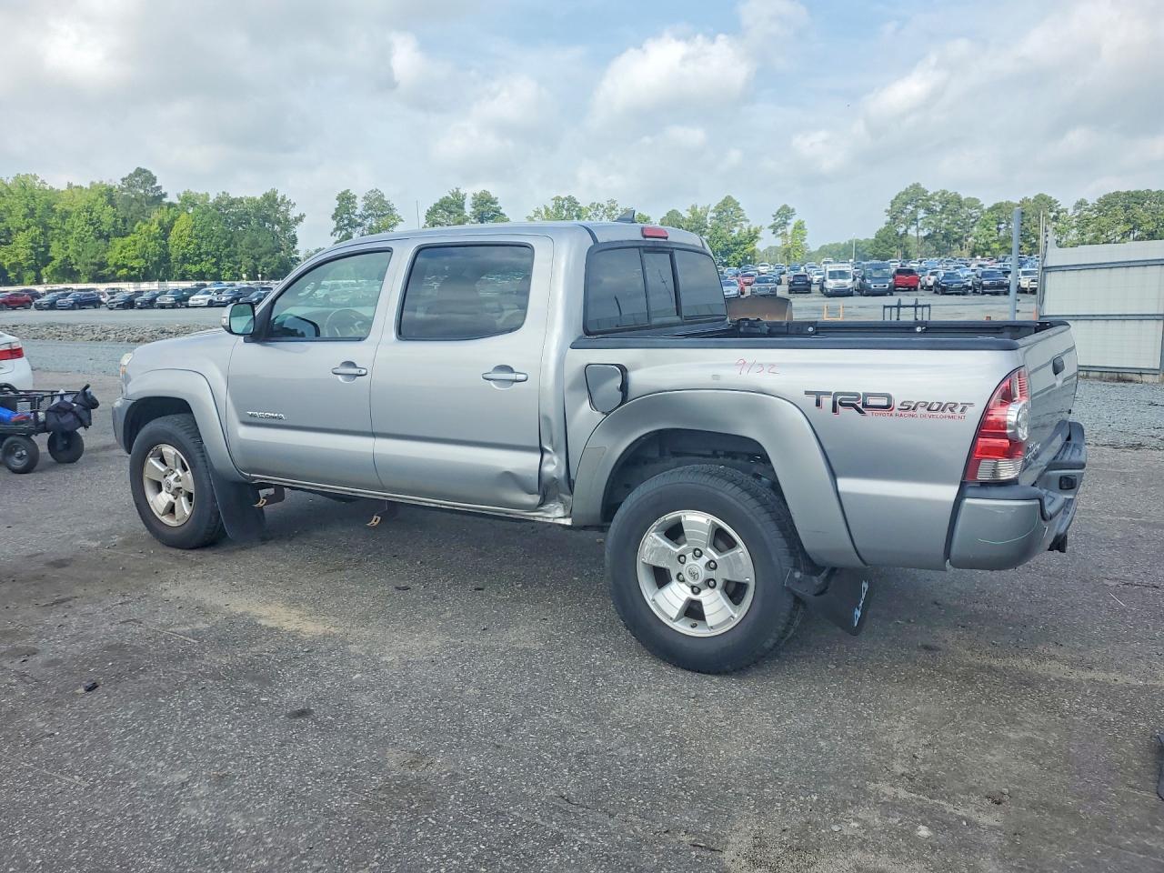 2015 TOYOTA TACOMA