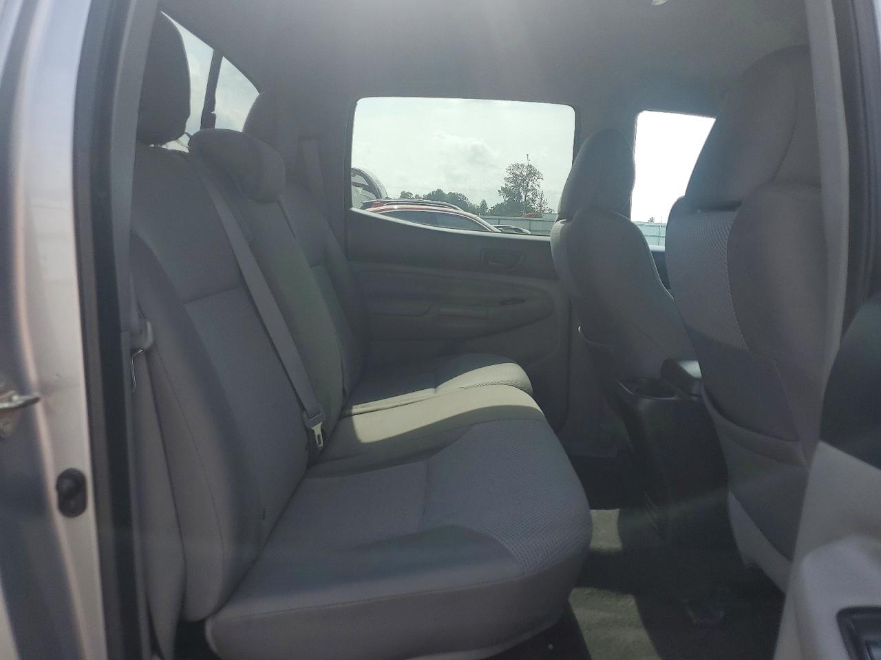 2015 TOYOTA TACOMA