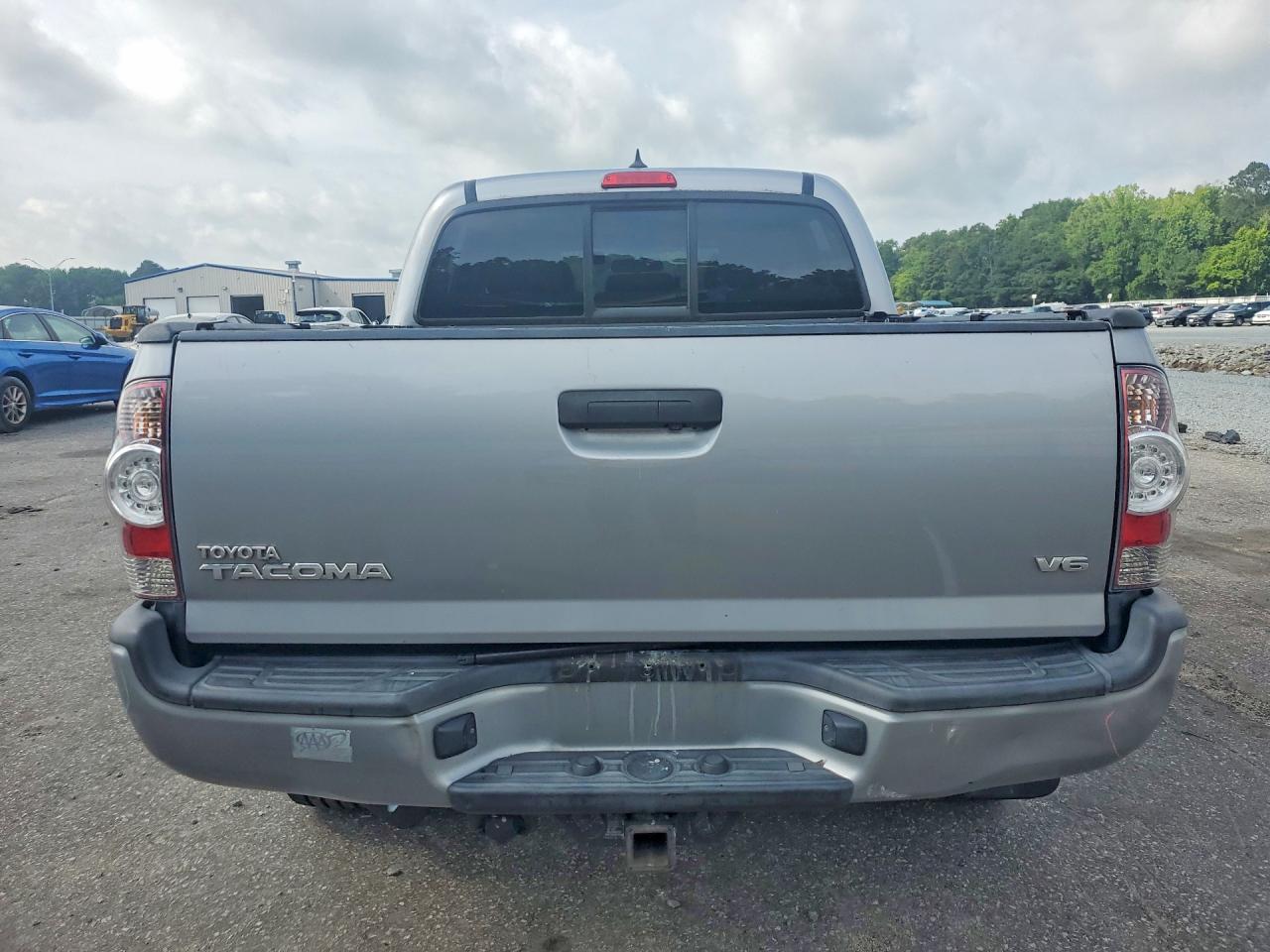 2015 TOYOTA TACOMA
