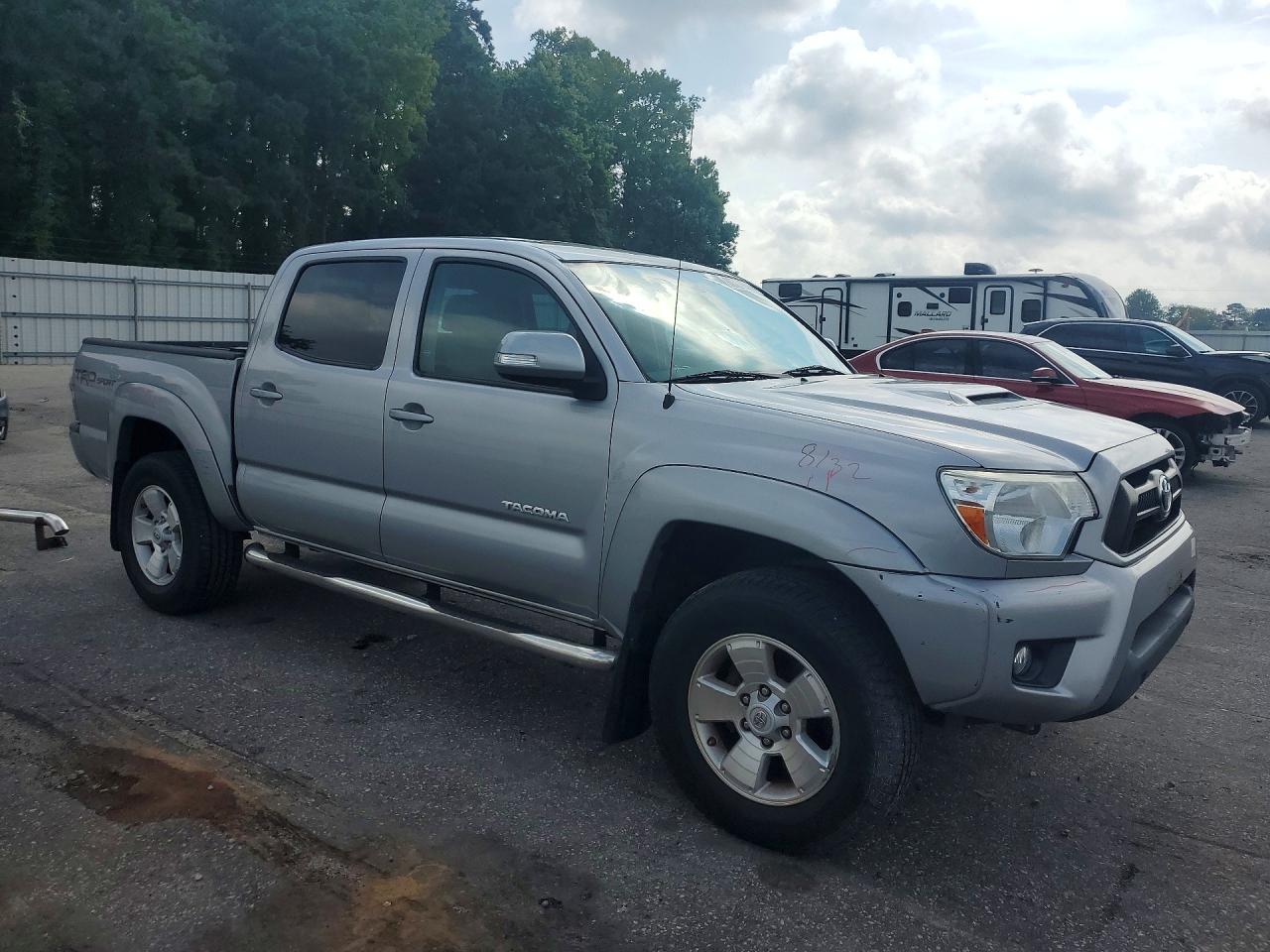 2015 TOYOTA TACOMA