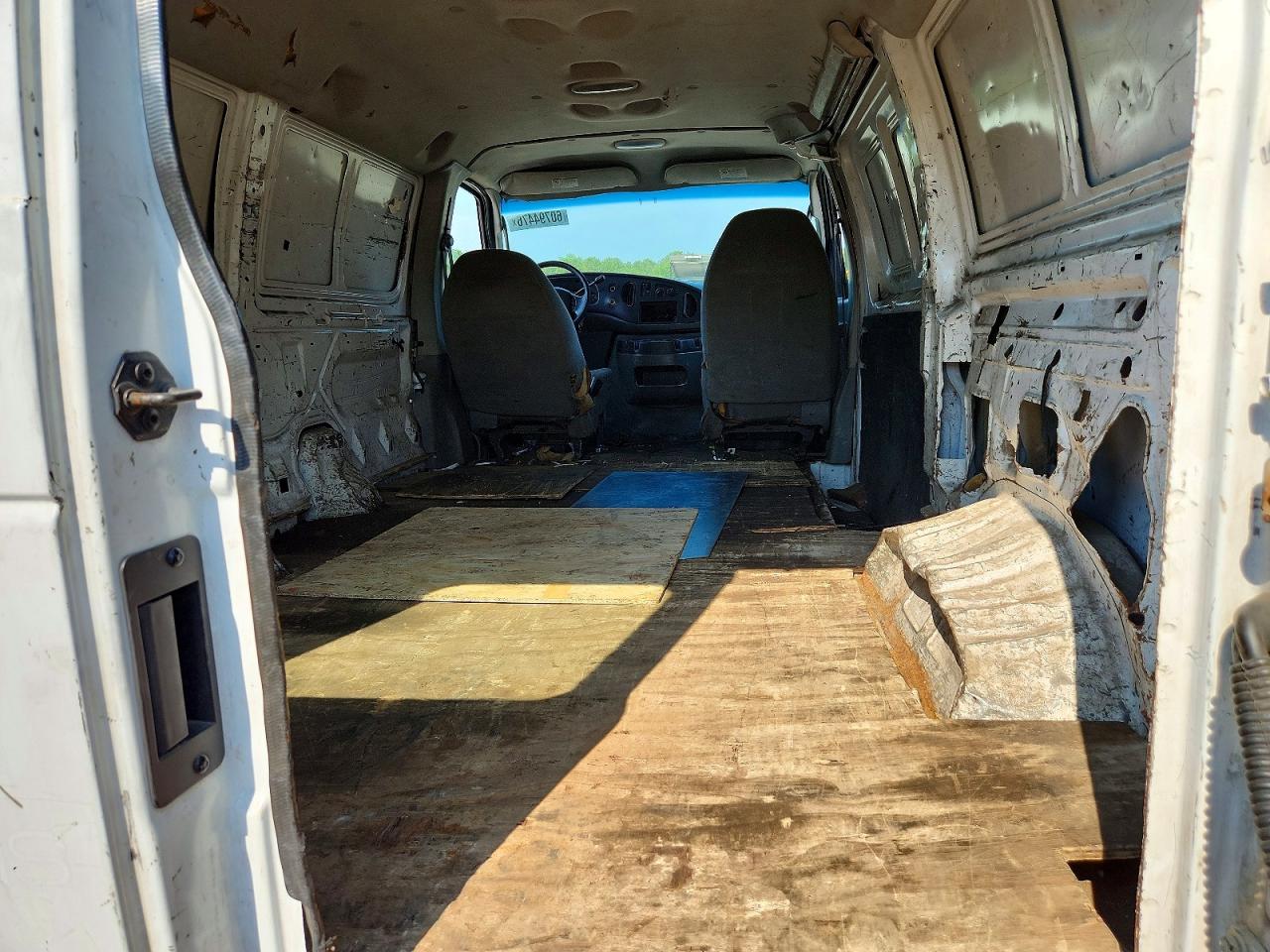 2008 FORD ECONOLINE