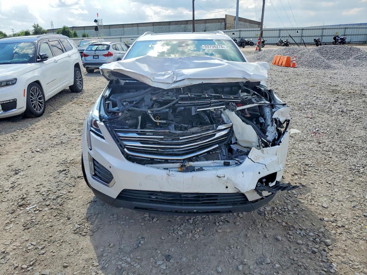 2017 CADILLAC XT5